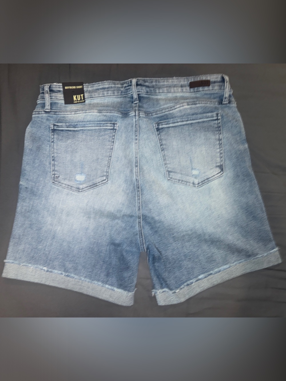 Kut From the Cloth Light Wash Denim Women’s Shorts 16W NWT - Picture 3 of 4